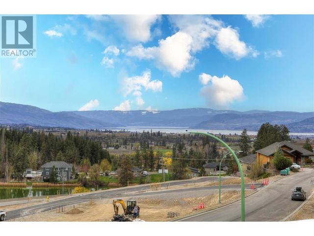 1215 Hume Avenue, House detached with 6 bedrooms, 3 bathrooms and 5 parking in Kelowna BC | Image 20