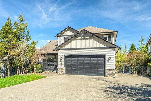 2 - 7575 Dickinson Place, House detached with 6 bedrooms, 4 bathrooms and null parking in Chilliwack BC | Image 2