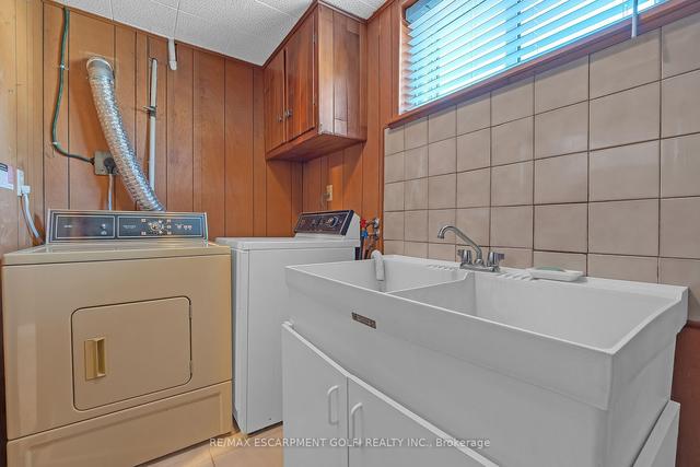 546 West 5th St, House detached with 3 bedrooms, 2 bathrooms and 5 parking in Hamilton ON | Image 24