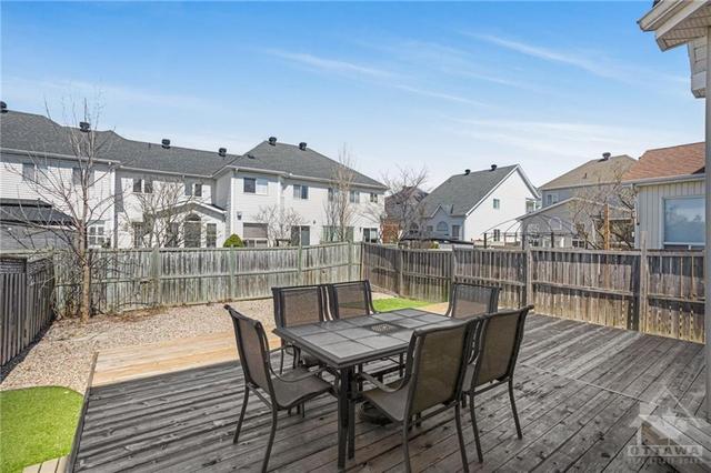673 Valin Street, House detached with 3 bedrooms, 3 bathrooms and 3 parking in Ottawa ON | Image 26