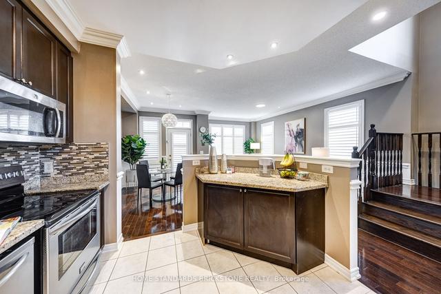 159 Shale Cres, House attached with 3 bedrooms, 3 bathrooms and 4 parking in Vaughan ON | Image 7