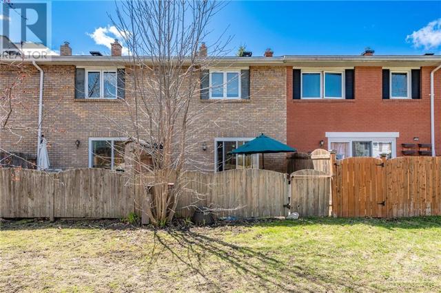 2692 Draper Avenue, House attached with 2 bedrooms, 1 bathrooms and 1 parking in Ottawa ON | Image 29