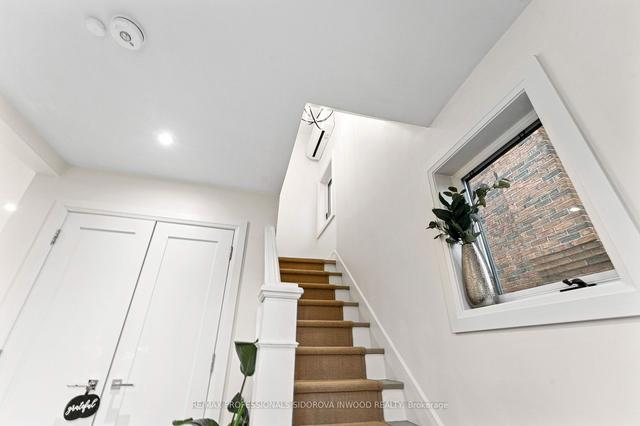 89 Riverview Gdns, House detached with 3 bedrooms, 2 bathrooms and 3 parking in Toronto ON | Image 29