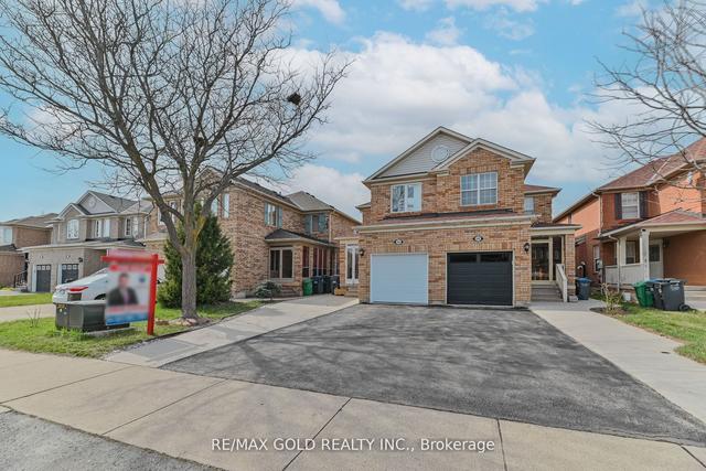 66 Secord Cres, House semidetached with 4 bedrooms, 4 bathrooms and 5 parking in Brampton ON | Image 1