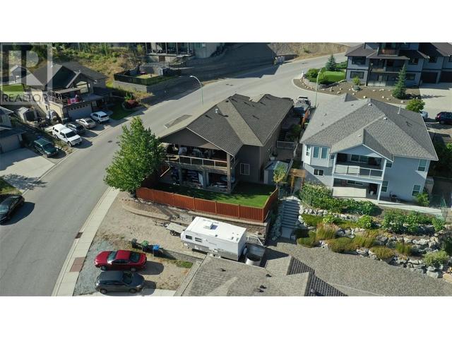 1377 Kendra Court, House detached with 4 bedrooms, 3 bathrooms and 6 parking in Kelowna BC | Image 50