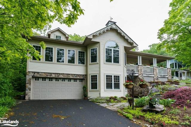 1039 Gordon Street, House detached with 3 bedrooms, 3 bathrooms and 7 parking in Muskoka Lakes ON | Image 1