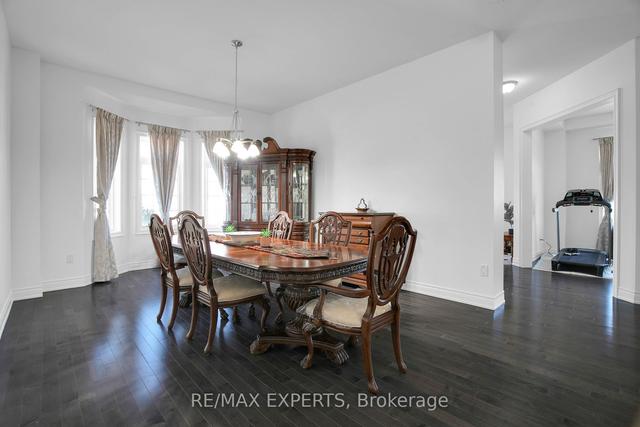 8 Observatory Cres, House detached with 4 bedrooms, 5 bathrooms and 4 parking in Brampton ON | Image 3