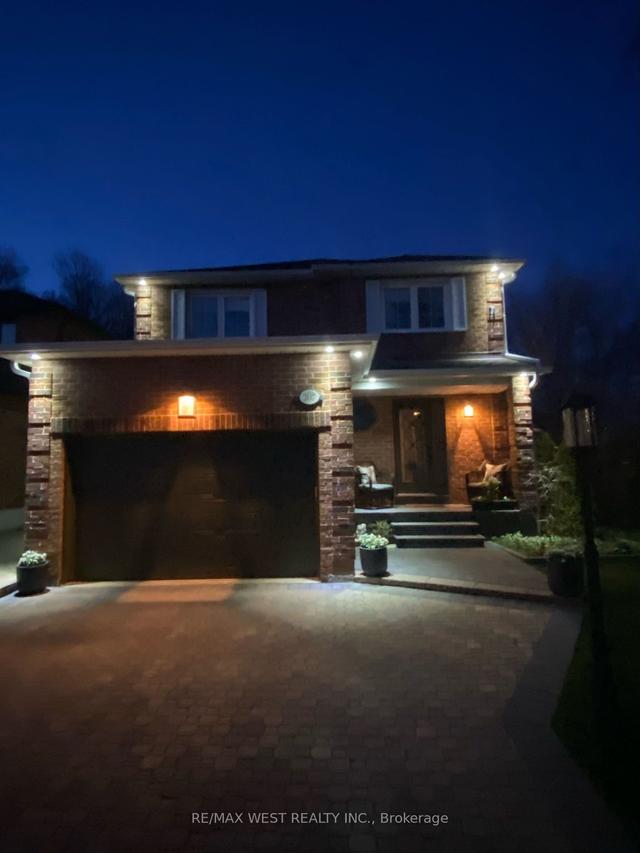 207 Greenock Dr, House detached with 3 bedrooms, 3 bathrooms and 4 parking in Vaughan ON | Image 35