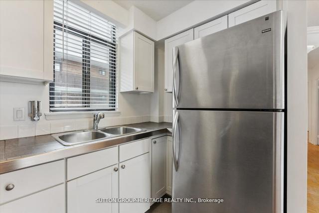 2-203 - 50 Old Kingston Rd, Condo with 2 bedrooms, 1 bathrooms and 1 parking in Toronto ON | Image 3