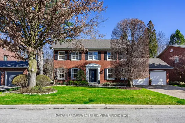 24 Mcglashan Crt, House detached with 4 bedrooms, 4 bathrooms and 6 parking in Toronto ON | Image 1