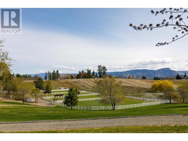 2375 Grantham Road, House detached with 4 bedrooms, 3 bathrooms and 13 parking in Kelowna BC | Image 44