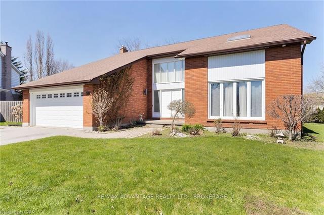 30 Parks Edge Cres, House detached with 3 bedrooms, 4 bathrooms and 6 parking in London ON | Image 31