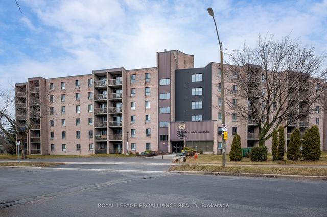 408 - 17 Eldon Hall Pl, Condo with 2 bedrooms, 1 bathrooms and 1 parking in Kingston ON | Image 12