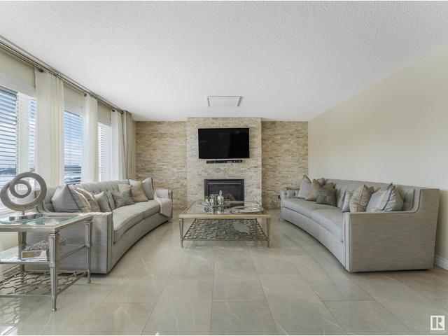 12255 171 Av Nw, House detached with 4 bedrooms, 3 bathrooms and 4 parking in Edmonton AB | Image 12