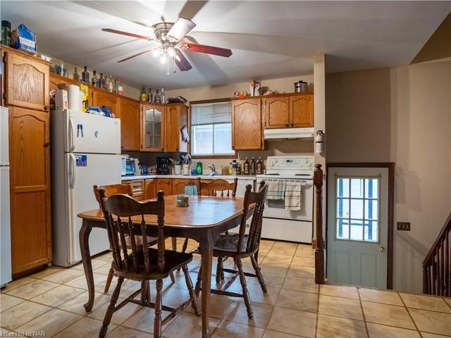 4 Vera Street, House detached with 6 bedrooms, 2 bathrooms and 3 parking in St. Catharines ON | Image 48