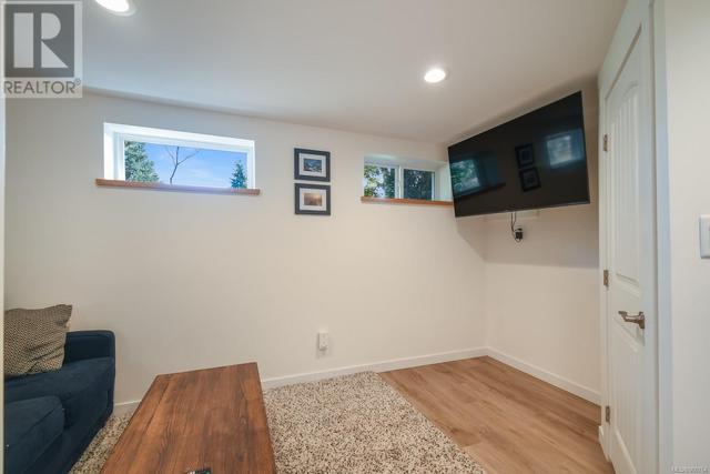 657 First St, House detached with 3 bedrooms, 2 bathrooms and 4 parking in Nanaimo BC | Image 28
