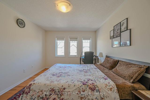6 Arnprior Rd, House attached with 2 bedrooms, 2 bathrooms and 3 parking in Brampton ON | Image 21