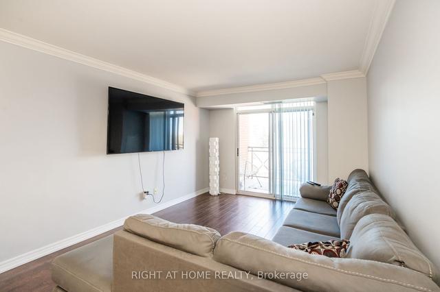 402 - 2772 Keele St, Condo with 2 bedrooms, 2 bathrooms and 2 parking in Toronto ON | Image 5