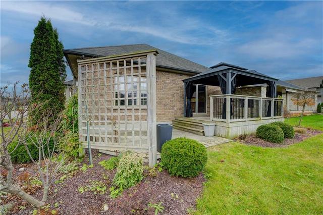 153 Stonecroft Drive, House detached with 2 bedrooms, 3 bathrooms and 4 parking in Wilmot ON | Image 36