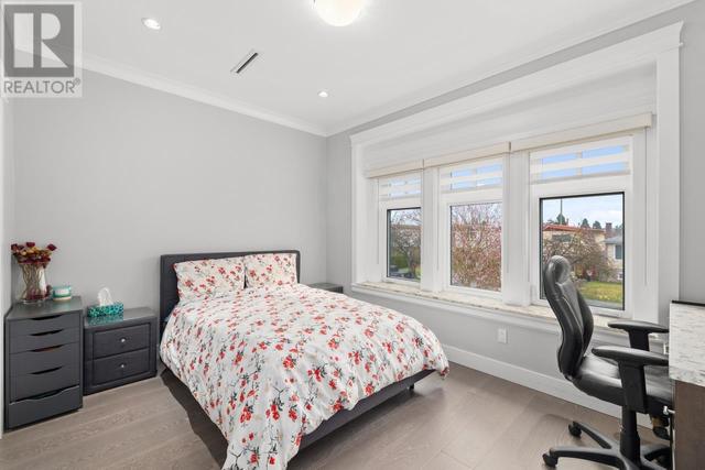 5829 Fleming Street, House detached with 8 bedrooms, 7 bathrooms and 2 parking in Vancouver BC | Image 21