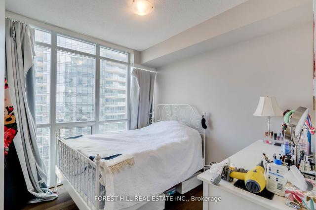 2607 - 126 Simcoe St, Condo with 2 bedrooms, 1 bathrooms and 0 parking in Toronto ON | Image 9