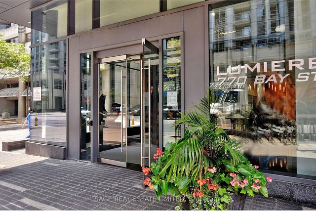 402 - 770 Bay St, Condo with 2 bedrooms, 2 bathrooms and 0 parking in Toronto ON | Image 12