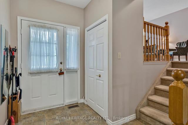48 Head St, House detached with 2 bedrooms, 3 bathrooms and 7 parking in Kawartha Lakes ON | Image 35