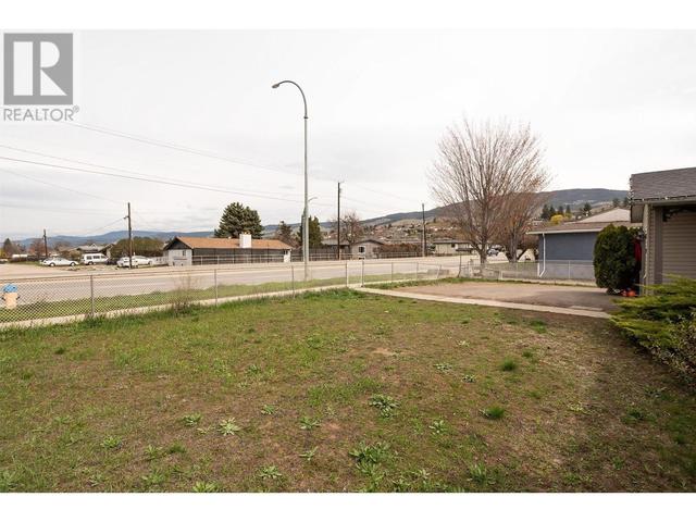 467 33 Highway E, House detached with 2 bedrooms, 2 bathrooms and 5 parking in Kelowna BC | Image 26