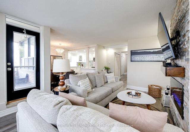 519 - 551 The West Mall, Condo with 3 bedrooms, 2 bathrooms and 1 parking in Toronto ON | Image 33