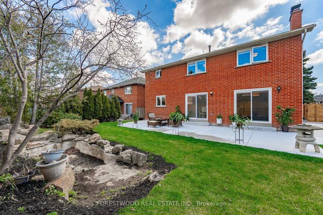 798 Willowbank Tr, House detached with 5 bedrooms, 4 bathrooms and 6 parking in Mississauga ON | Image 35