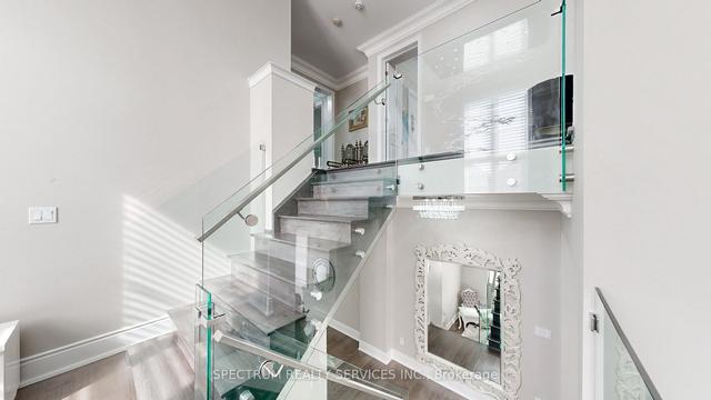 81 Ridgepoint Rd, House detached with 5 bedrooms, 4 bathrooms and 7 parking in Vaughan ON | Image 19