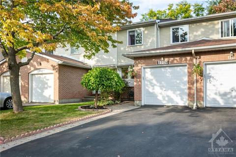 1109 Des Forets Avenue, Townhouse with 3 bedrooms, 3 bathrooms and 2 parking in Ottawa ON | Card Image