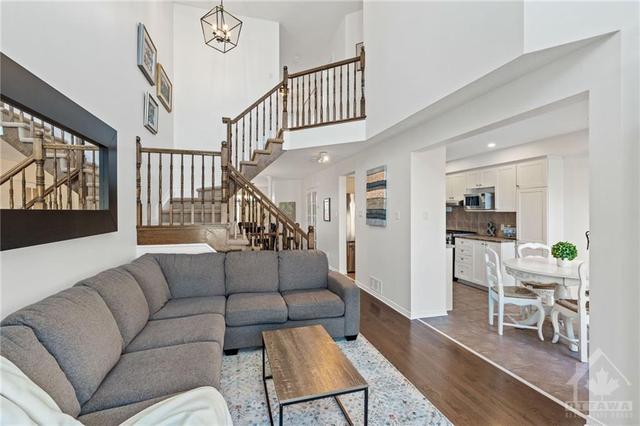 4435 Goldeneye Way, Townhouse with 3 bedrooms, 3 bathrooms and 3 parking in Ottawa ON | Image 12