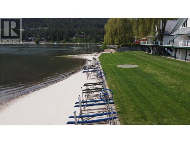242 - 213 White Pine Crescent, Condo with 2 bedrooms, 1 bathrooms and 2 parking in Sicamous BC | Image 23
