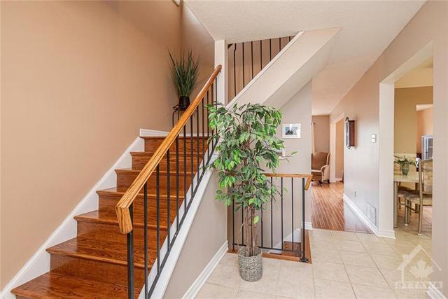 1787 D'amour Crescent, House detached with 3 bedrooms, 2 bathrooms and 5 parking in Ottawa ON | Image 25