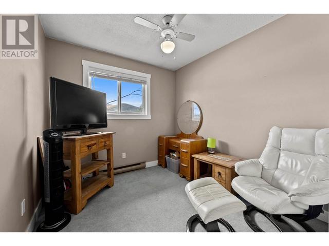41 - 1697 Greenfield Ave, House attached with 3 bedrooms, 1 bathrooms and null parking in Kamloops BC | Image 13
