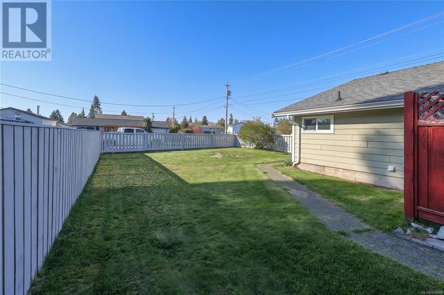 245 James Rd, House detached with 3 bedrooms, 2 bathrooms and 1 parking in Campbell River BC | Image 30