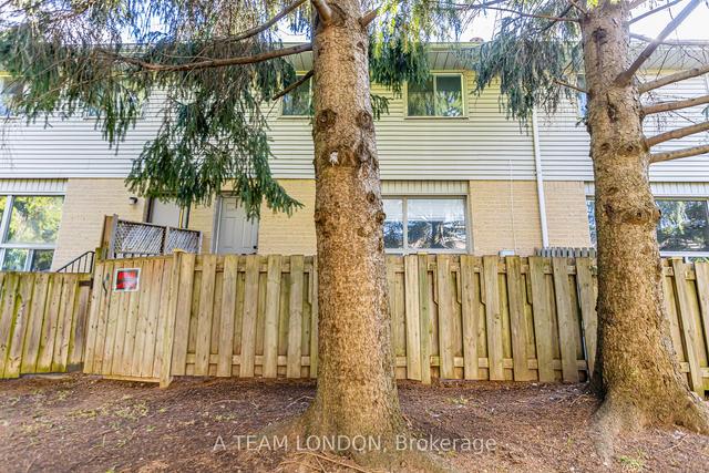 56 - 35 Waterman Ave, Townhouse with 3 bedrooms, 2 bathrooms and 1 parking in London ON | Image 20