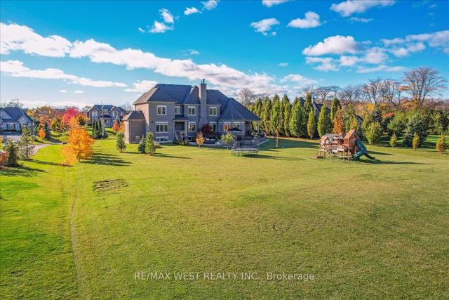 15 Monterey Crt, House detached with 5 bedrooms, 7 bathrooms and 14 parking in Whitby ON | Image 32