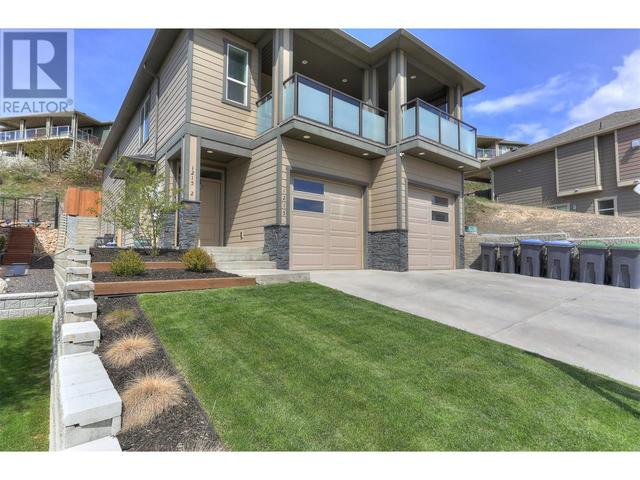 1215 Hume Avenue, House detached with 6 bedrooms, 3 bathrooms and 5 parking in Kelowna BC | Image 1