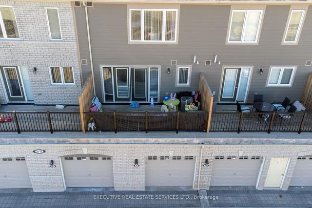 33 - 1 Beckenrose Crt, Townhouse with 2 bedrooms, 3 bathrooms and 1 parking in Brampton ON | Image 10
