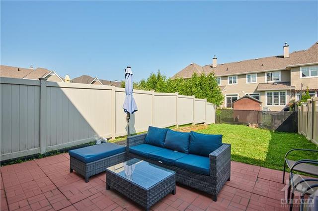 503 Rochefort Circle, Townhouse with 3 bedrooms, 3 bathrooms and 3 parking in Ottawa ON | Image 24