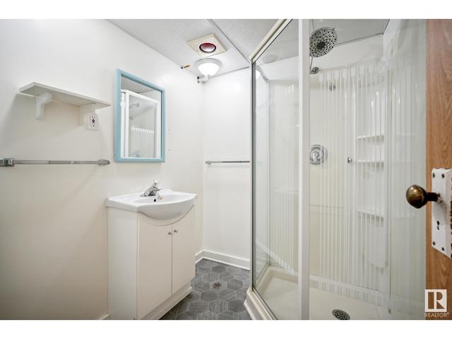 9249 86 St Nw, House detached with 3 bedrooms, 2 bathrooms and null parking in Edmonton AB | Image 34