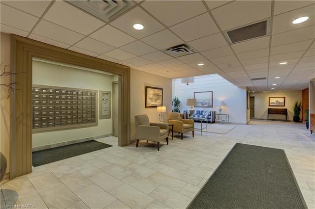406 - 165 Ontario Street #406 Street, House attached with 2 bedrooms, 2 bathrooms and 1 parking in Kingston ON | Image 23