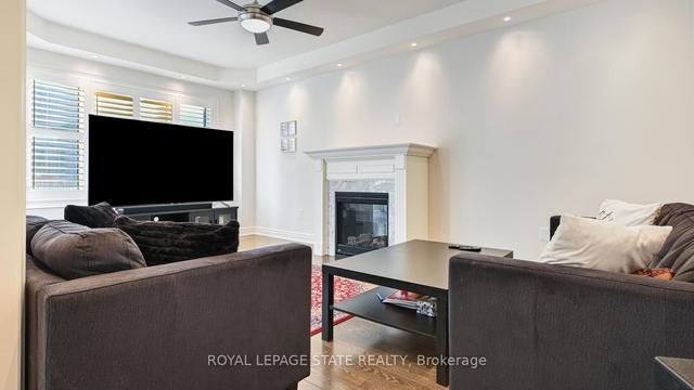 1570 Leger Way, House detached with 6 bedrooms, 6 bathrooms and 4 parking in Milton ON | Image 3