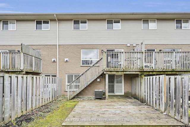 10 - 2151 Walkers Line, Townhouse with 3 bedrooms, 3 bathrooms and 2 parking in Burlington ON | Image 32