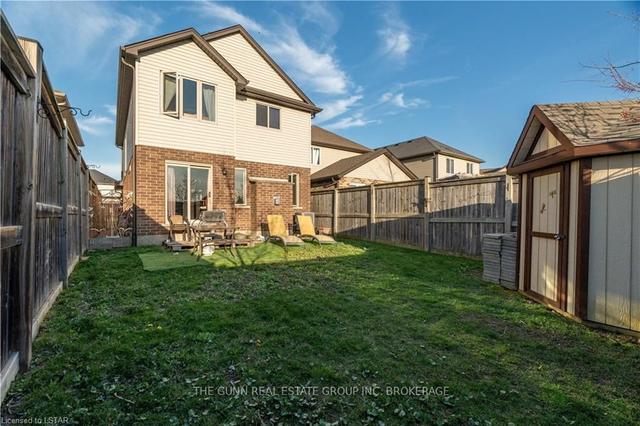6861 Vallas Circ, House detached with 4 bedrooms, 3 bathrooms and 3 parking in London ON | Image 34