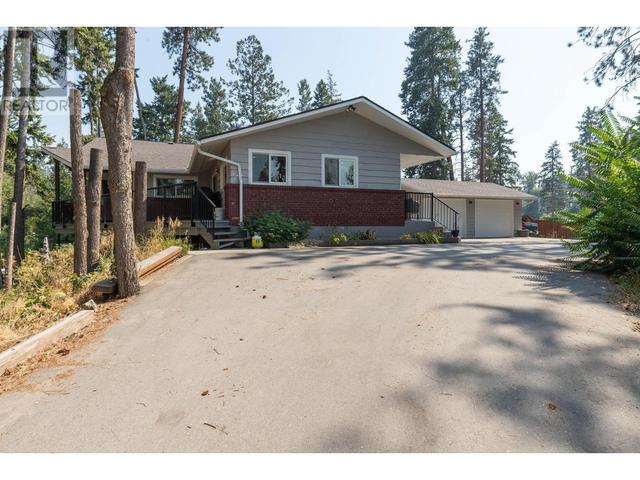 2455 Maquinna Road, House detached with 6 bedrooms, 4 bathrooms and 4 parking in Kelowna BC | Image 52