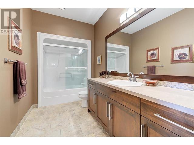 20 - 880 Christina Place, House attached with 4 bedrooms, 4 bathrooms and 4 parking in Kelowna BC | Image 33
