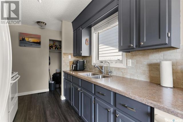 34 Newstead Avenue, House detached with 4 bedrooms, 3 bathrooms and null parking in Regina SK | Image 8